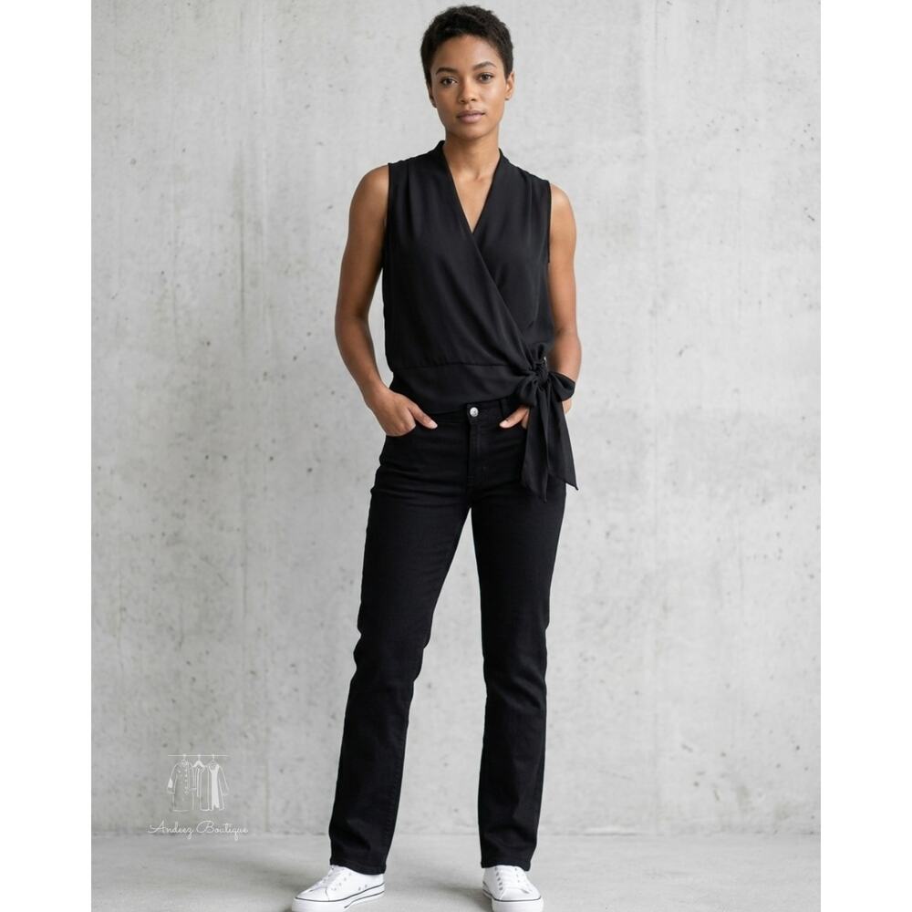 Atina Cristina Black Sleeveless V-Neck‎ Tie-Hem Blouse Size S